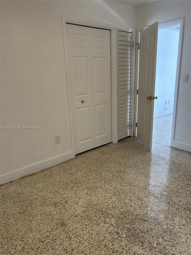 Building Photo - 1023 NW 33rd St