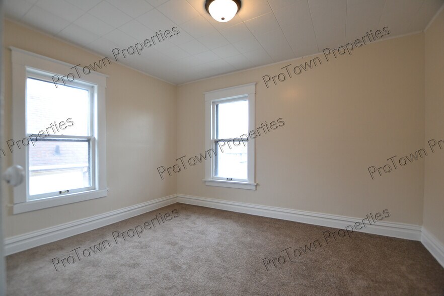 Building Photo - 508 2nd Ave