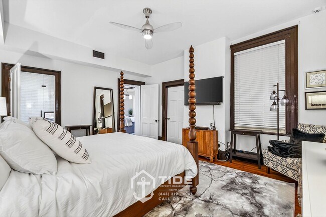 Building Photo - Live in the Heart of Harleston Village!