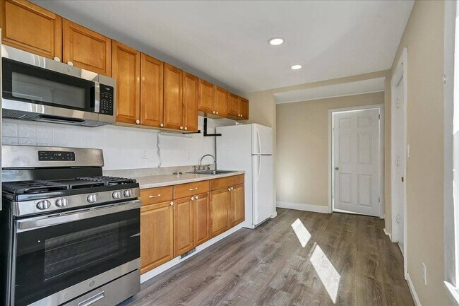 Building Photo - 3 Park Ave