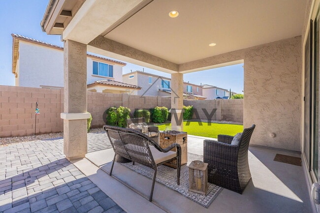 Building Photo - 5411 S Canyon Rim