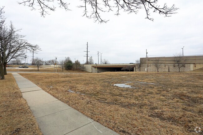 Feb 2022 - 2860 S Kinnickinnic Ave