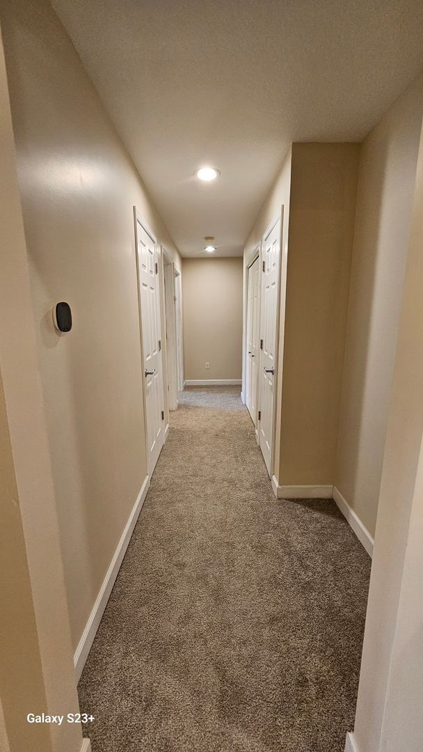 Building Photo - Newly remodeled 2bdrm condo