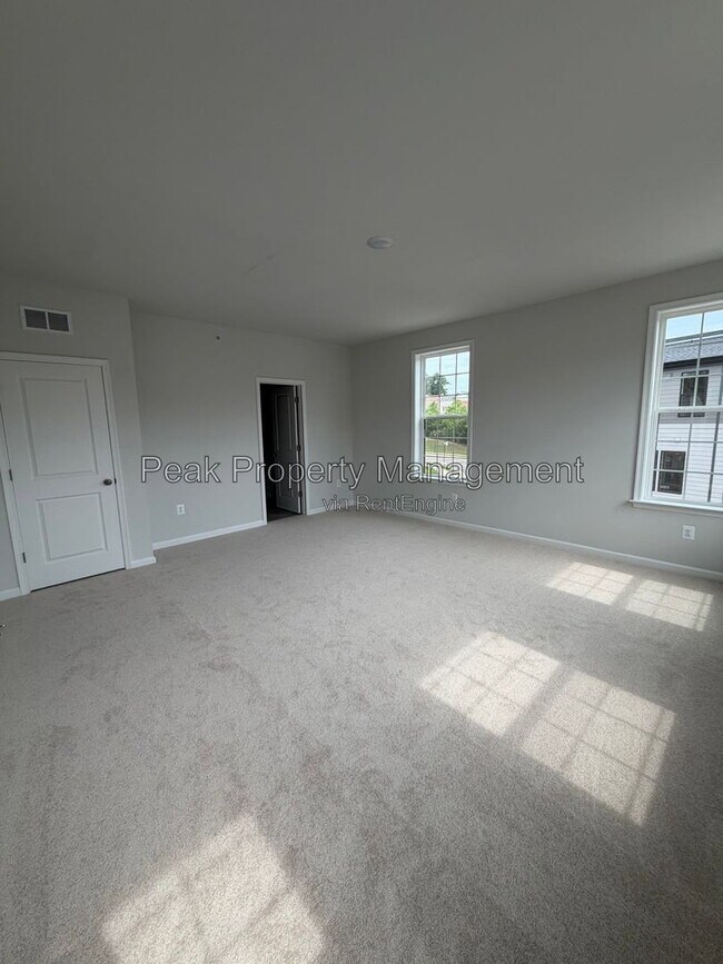 Building Photo - 227 Brattice Dr