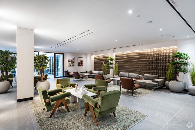 Understory Lounge - The Rocklyn