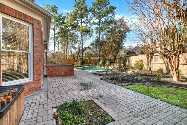 Building Photo - 13714 Gainesway Dr