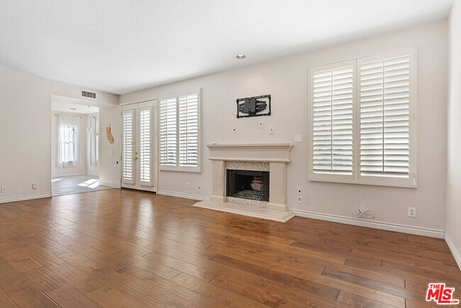 Building Photo - 24310 Belford Ct