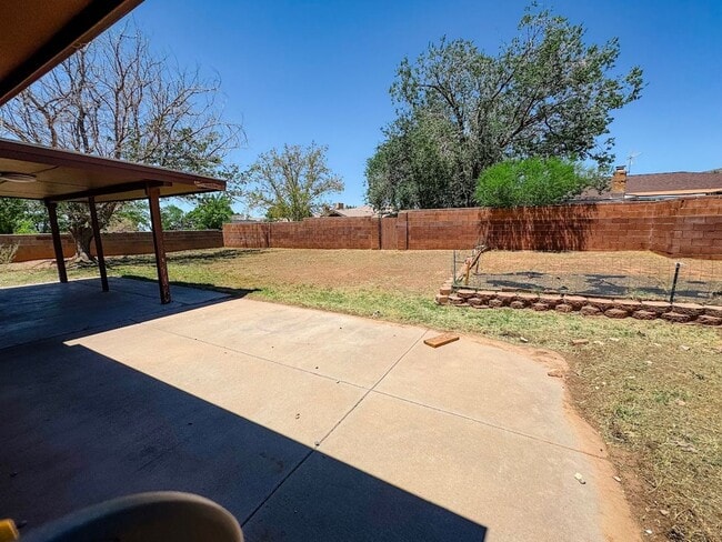 Building Photo - 3021 Del Sur