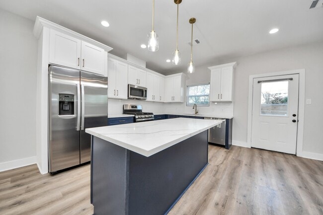 Building Photo - 4713 Talina Way