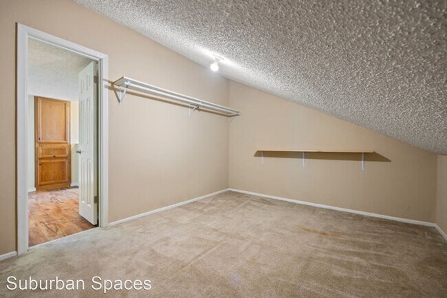 Building Photo - 2 br, 2 bath House - 5738 Spring Night