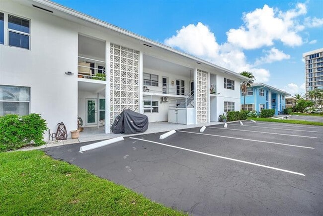 Building Photo - 3208 Colony Club Rd