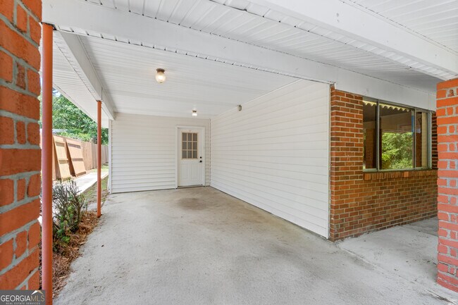 Building Photo - 112 Cedar Grove Rd