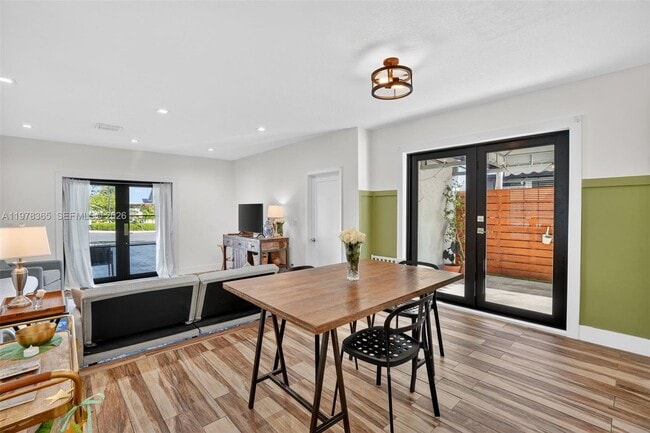 Building Photo - 7016 SW 103rd Pl