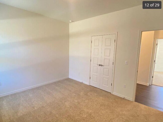 Building Photo - 9315 Looksee Ln