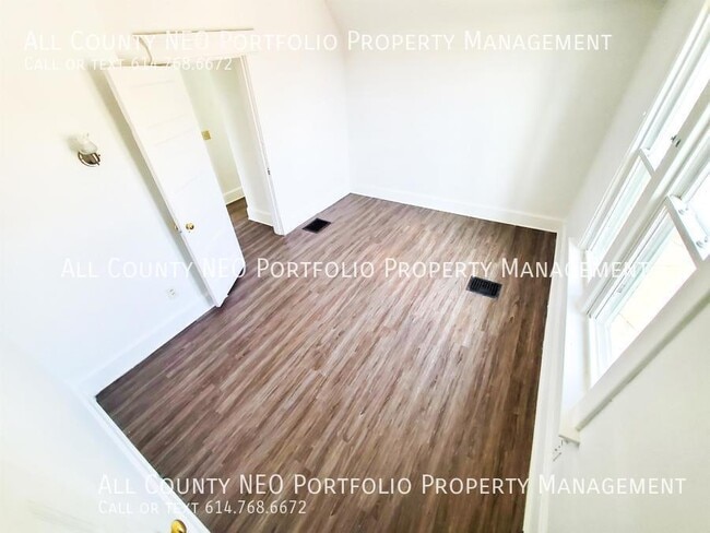 Building Photo - 20 N Eureka Ave