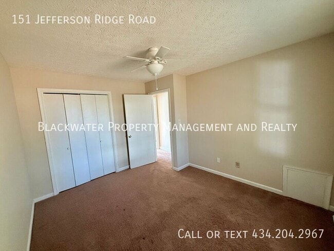 Building Photo - 151 Jefferson Ridge Rd