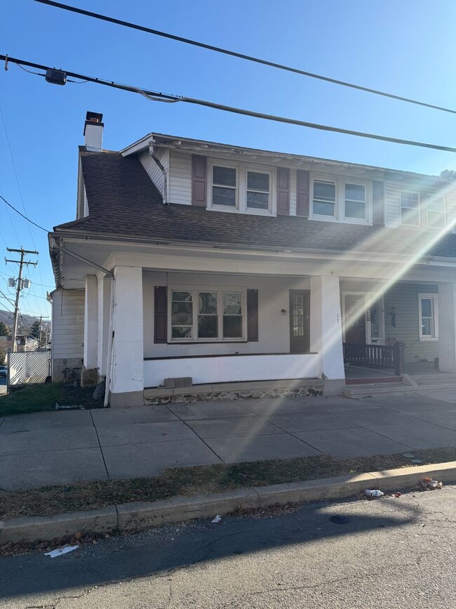 Building Photo - 17 N 24th St