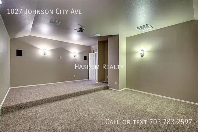 Building Photo - 1027 Johnson City Ave