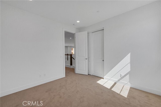 Building Photo - 27510 Elderberry Dr