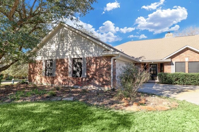 Primary Photo - 7098 Shadow Lake Dr