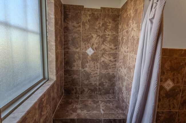 Building Photo - Adobe beauty in New Mexico South County Valley