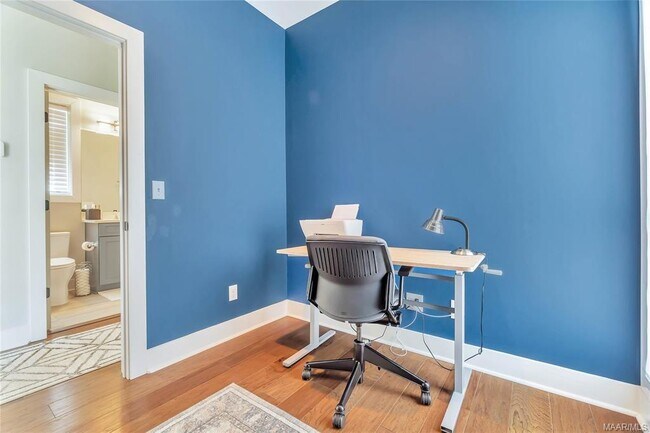 Building Photo - 7132 Fain Park Dr