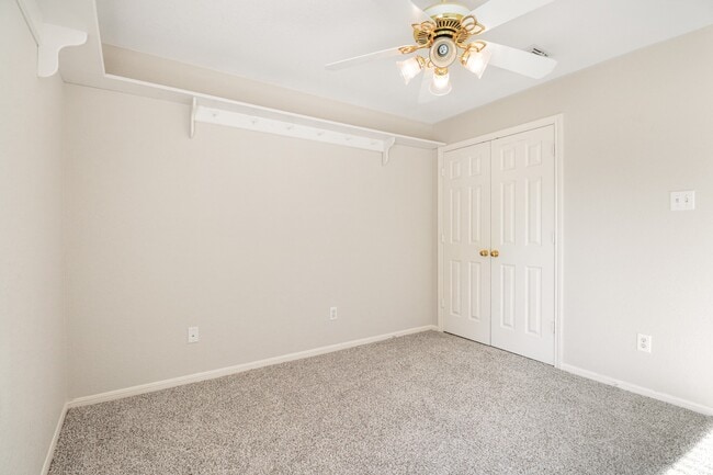 Building Photo - 14615 Rochelle Ct