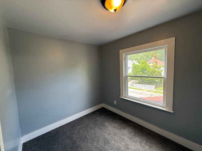 Building Photo - 14016 Castalia Ave
