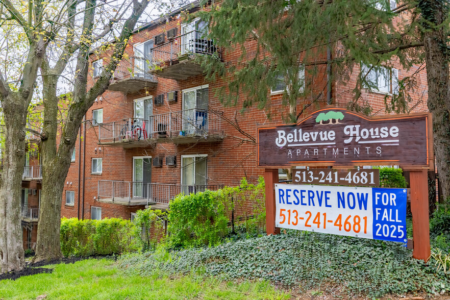 Primary Photo - Bellevue House Apartments