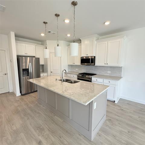 Building Photo - 870 Cavitt Ct