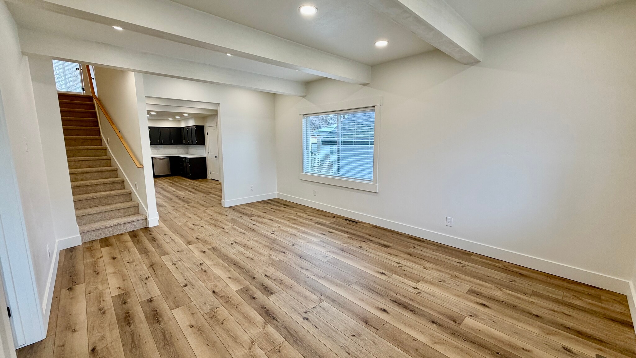 Building Photo - 145 N Byron Ave