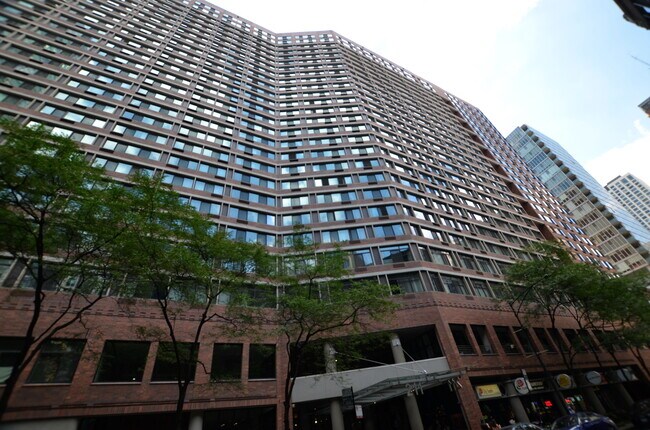 Building Photo - 211 E Ohio St