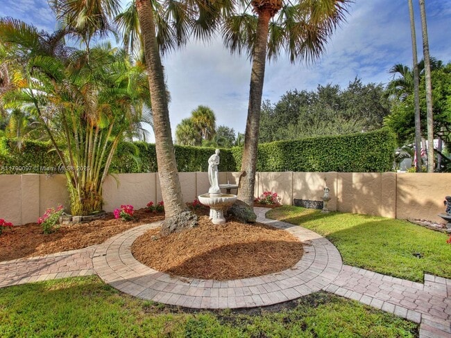 Building Photo - 339 NE 96th St