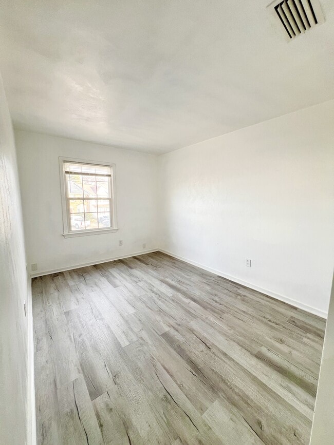 Building Photo - 5424 Scholarship Dr