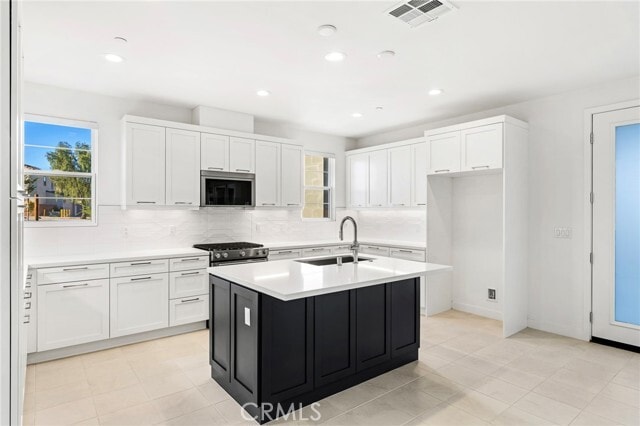 Building Photo - 36173 Hewitt Dr