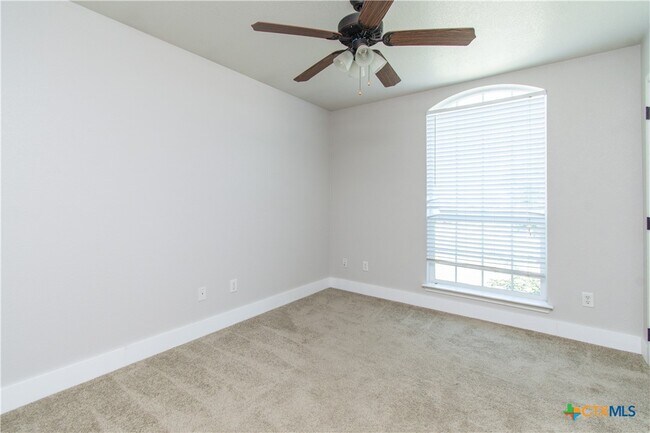 Building Photo - 1108 Copper Creek Dr