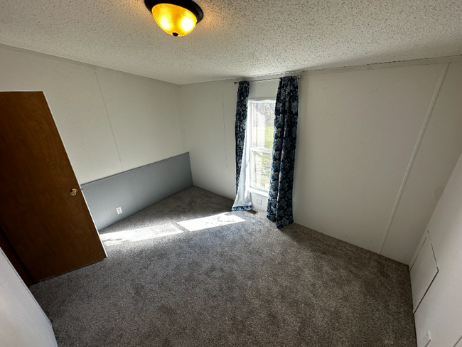 Building Photo - 6735 McFarren Rd