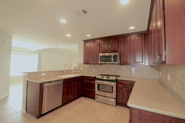 Building Photo - 7202 Toad Hollow