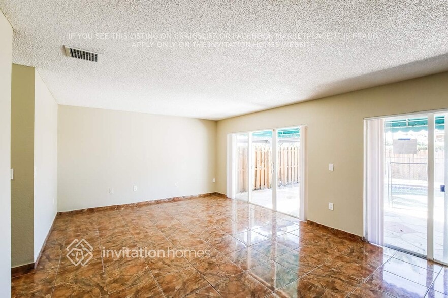 Building Photo - 14318 SW 154th Pl