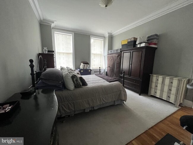 Building Photo - 237 S 18th St