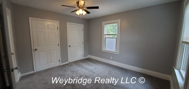 Building Photo - Spacious 3+ Bedroom Home in East Price Hill – Finished Basement & Large Backyard!