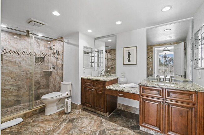 Building Photo - 2780 S Ocean Blvd