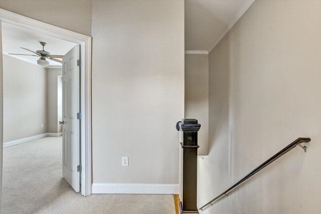 Building Photo - 324 Carlyle Park Dr
