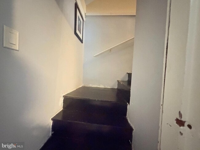 Building Photo - 3119 South Dakota Ave NE