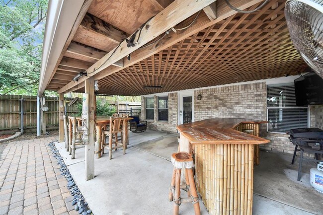 Building Photo - 2015 Dawn Crest Ct