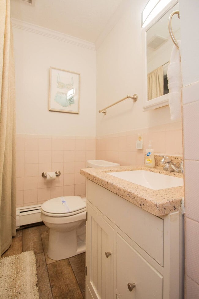 Building Photo - 1002 Tremont St