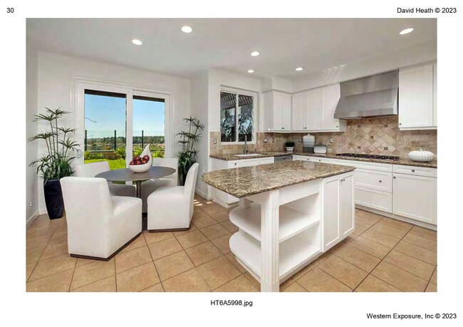 Building Photo - Stunning 4 Bedroom 3 Bath Newport Coast Ho...