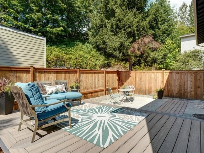 Building Photo - 1004 McDonald Ave