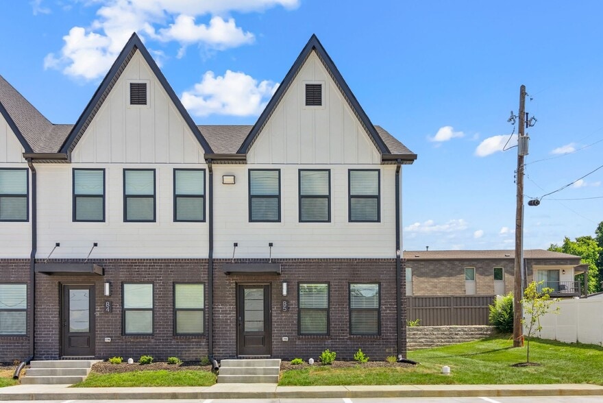 Building Photo - Hickory Grove Blvd - 111