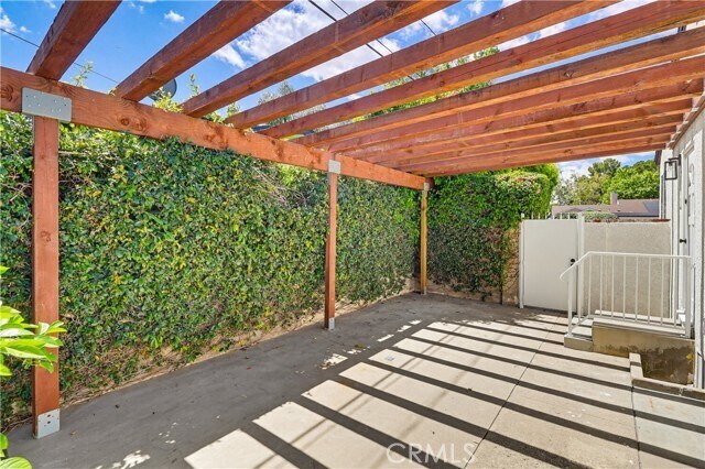 Building Photo - 5440 Alcove Ave